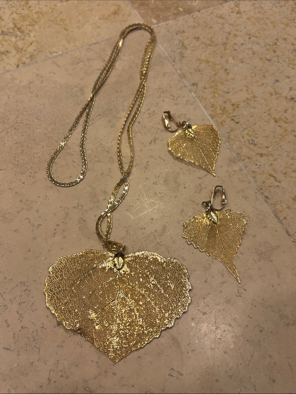 Vintage Gold Leaf Necklace/Earring Set